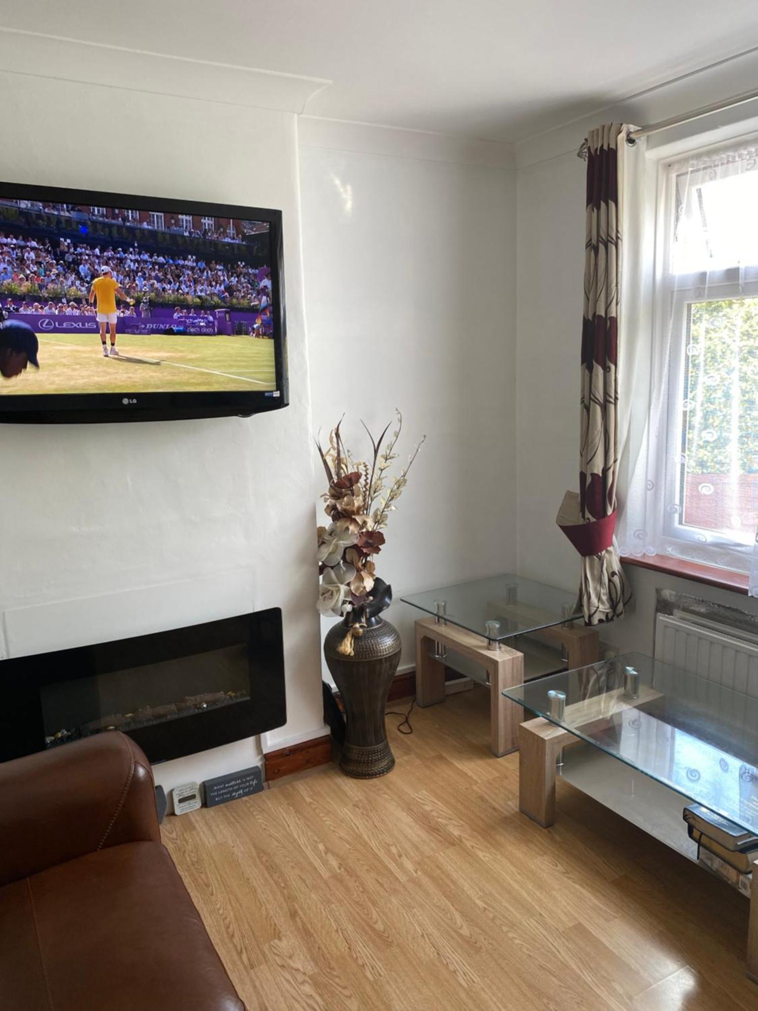 35 Holborn Road E13 8ph Gazde/Camere de închiriat *